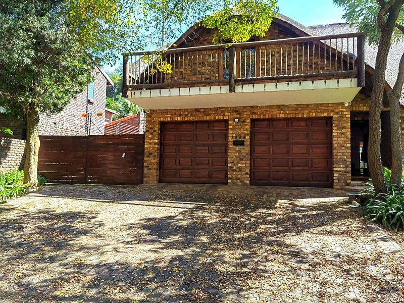 House For Sale in Weltevreden Park - Photo 3