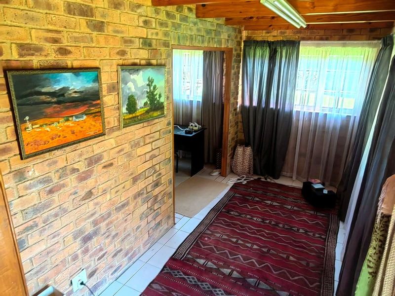 House For Sale in Weltevreden Park - Photo 8