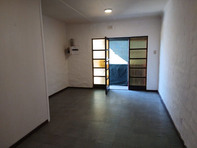 Apartment To Rent in George South - Photo 3