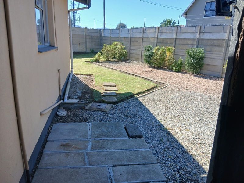 Apartment To Rent in George South - Photo 2