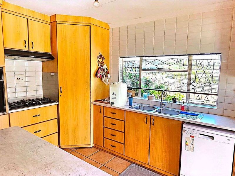 House For Sale in Carters Glen - Photo 6