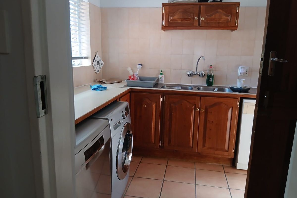 House For Sale in Moreleta Park - Photo 5