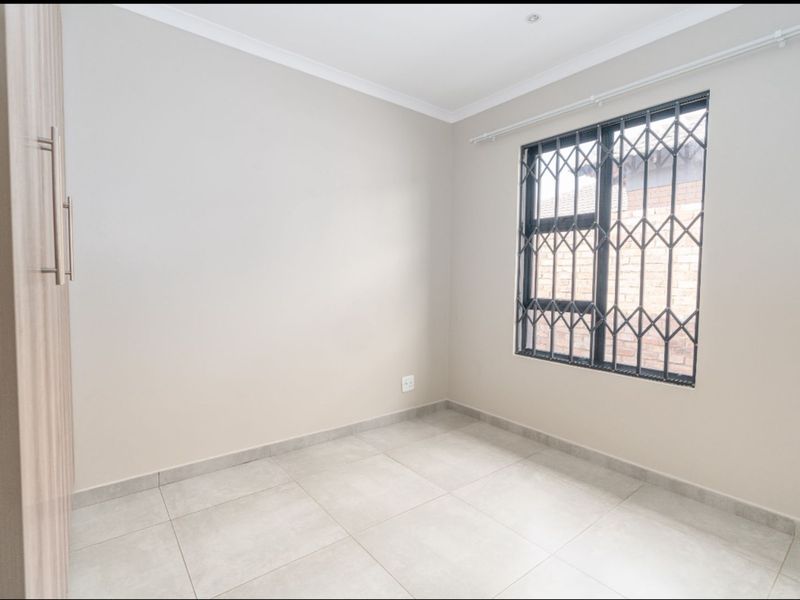 House For Sale in Secunda Central - Photo 6