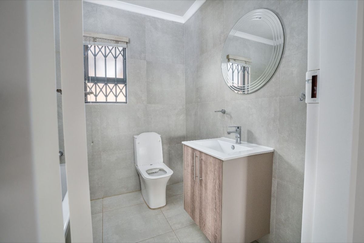 House For Sale in Secunda Central - Photo 4