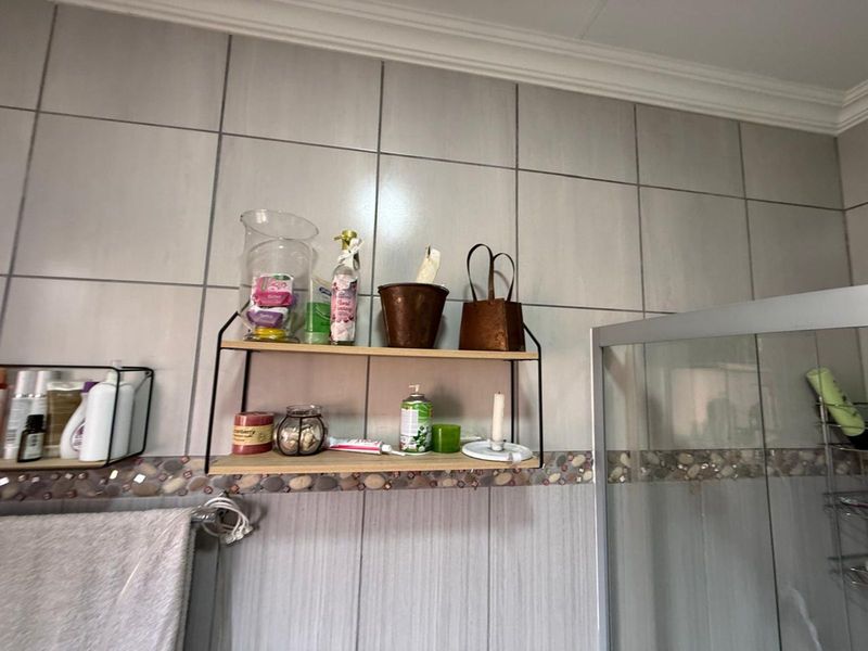 House For Sale in Andeon - Photo 10