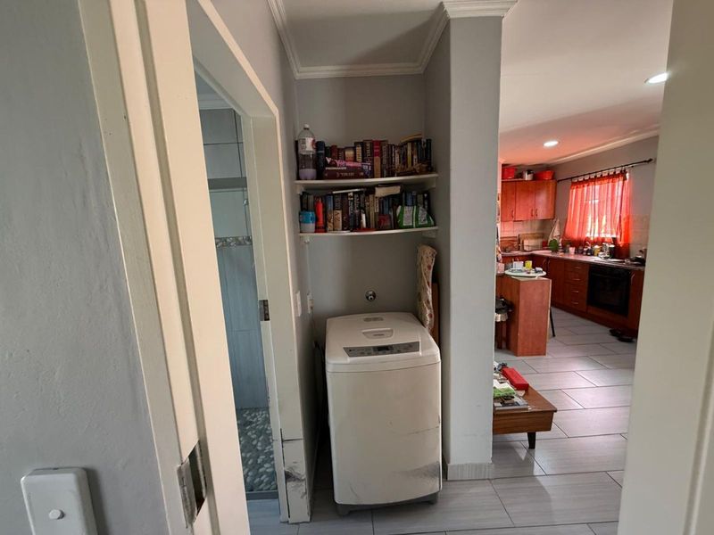 House For Sale in Andeon - Photo 8