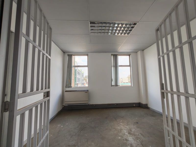 Commercial To Rent in Kempton Park Central - Photo 5