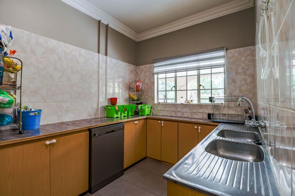 House For Sale in Monavoni - Photo 5