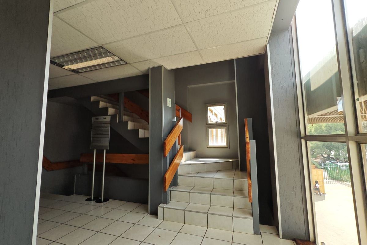 Office To Rent in Kempton Park Central - Photo 2