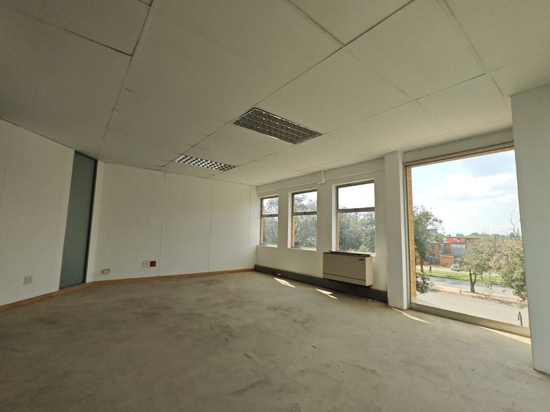 Office To Rent in Kempton Park Central - Photo 6