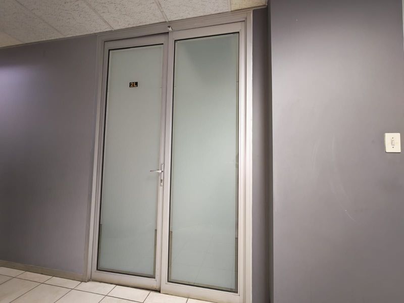 Office To Rent in Kempton Park Central - Photo 4
