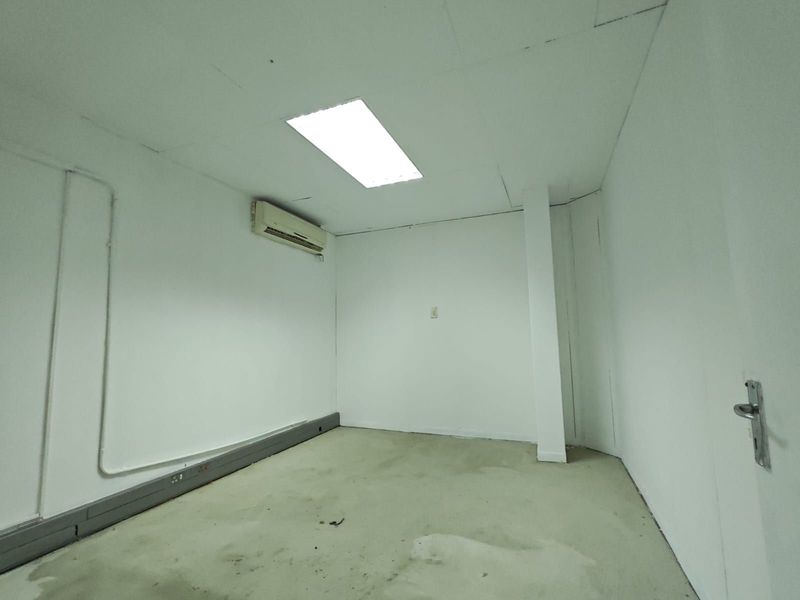 Office To Rent in Kempton Park Central - Photo 9