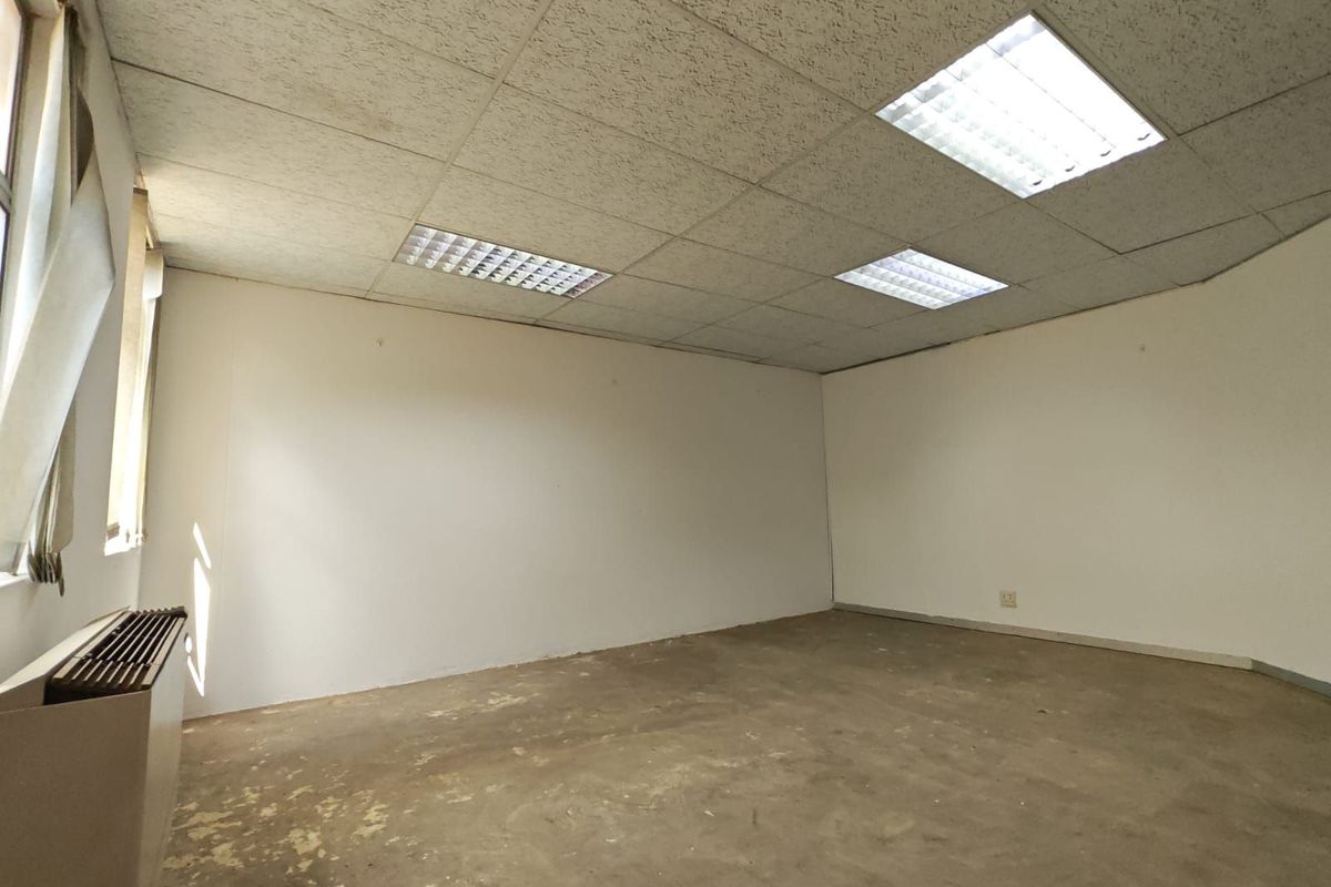 Office To Rent in Kempton Park Central - Photo 3