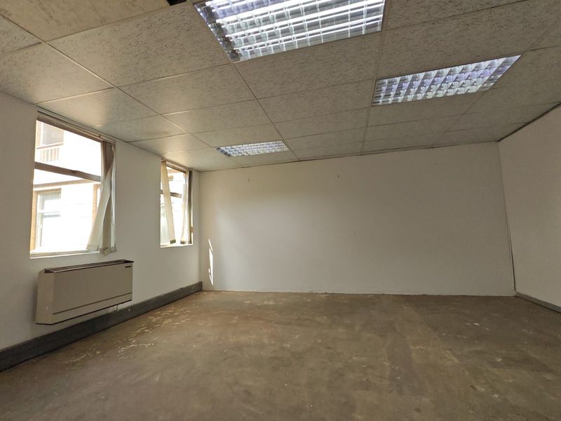 Office To Rent in Kempton Park Central - Photo 2