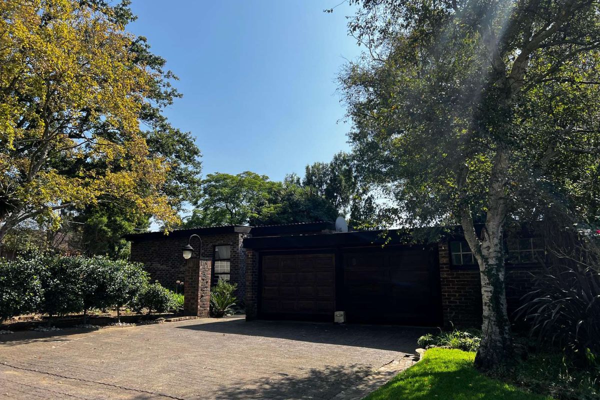 House For Sale in Volksrust Central - Photo 3