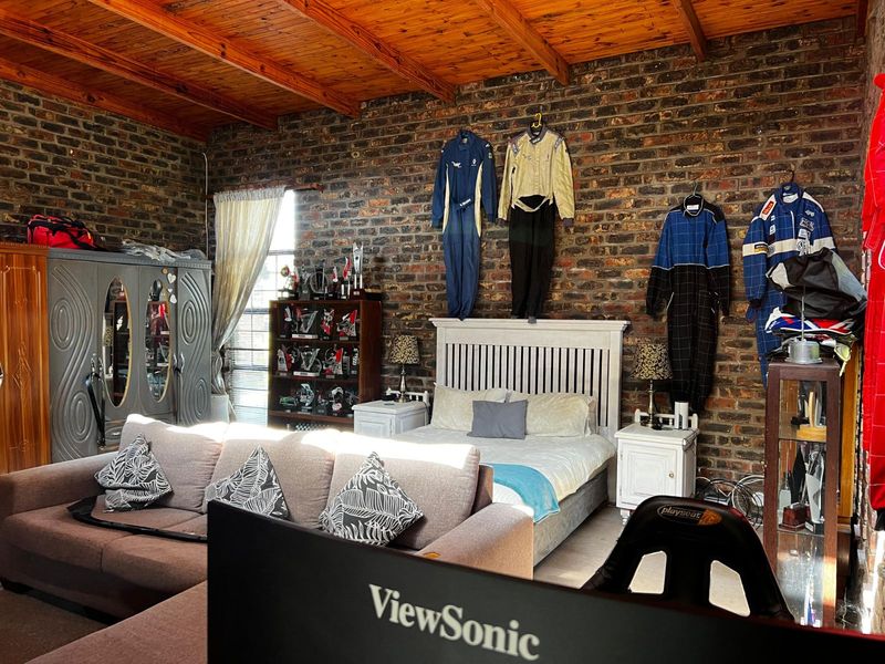 House For Sale in Volksrust Central - Photo 10