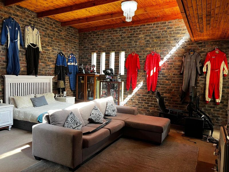 House For Sale in Volksrust Central - Photo 9