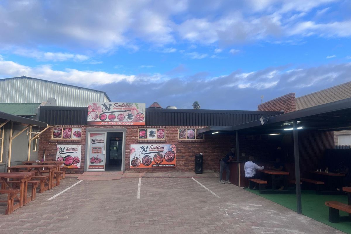 Retail For Sale in Annadale - Photo 4