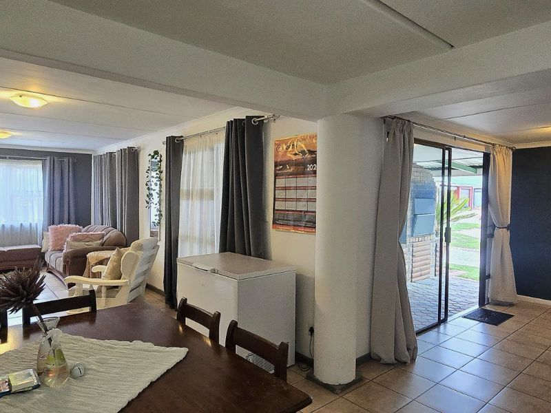 Townhouse To Rent in Hartenbos Central - Photo 3