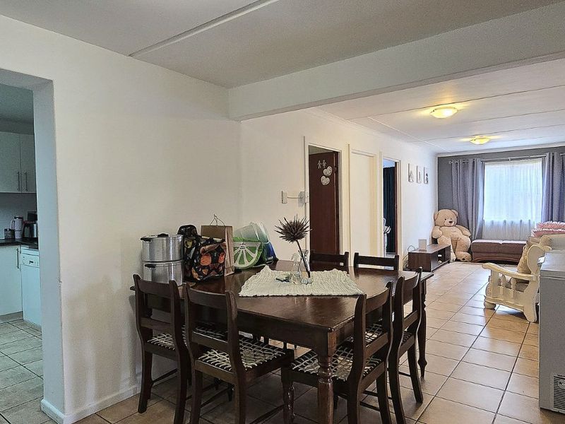 Townhouse To Rent in Hartenbos Central - Photo 4