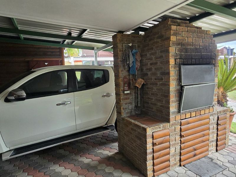 Townhouse To Rent in Hartenbos Central - Photo 2