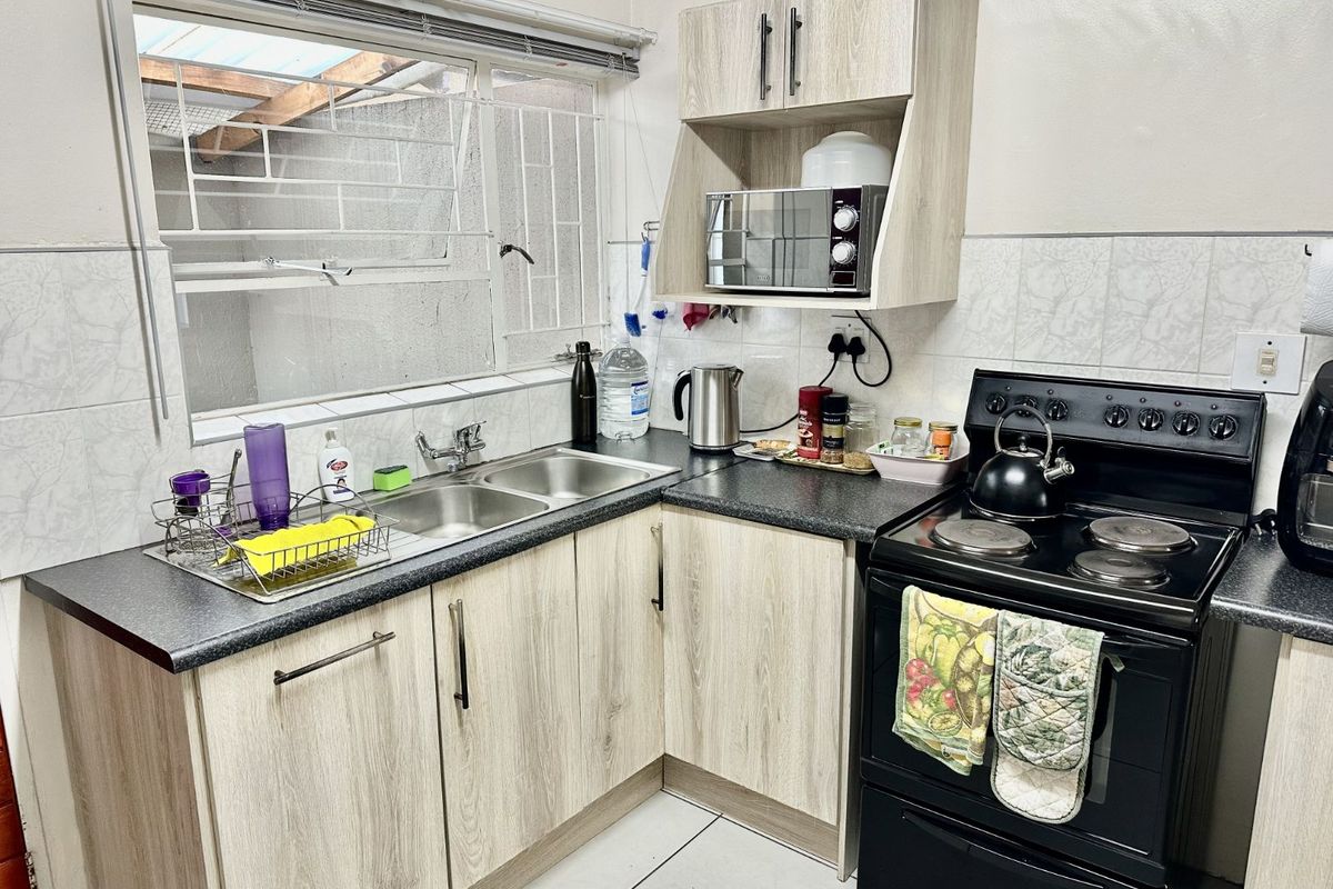 House For Sale in Secunda Central - Photo 2