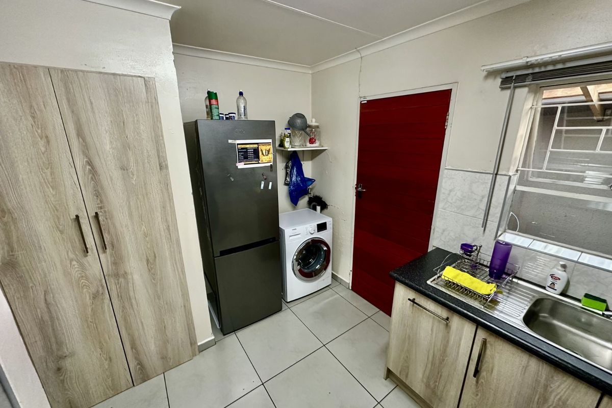 House For Sale in Secunda Central - Photo 4