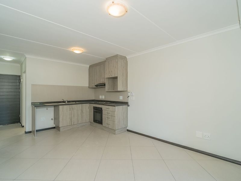 Apartment For Sale in Buh Rein Estate - Photo 4