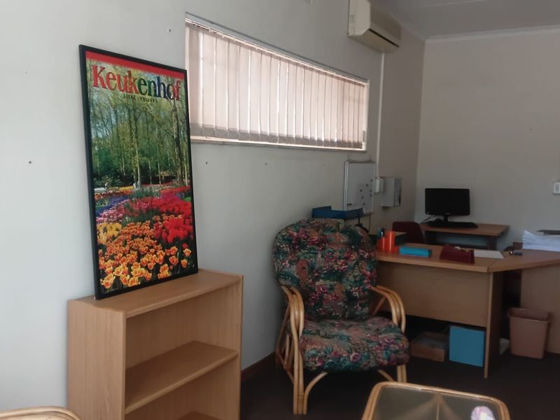 House For Sale in Florauna - Photo 10