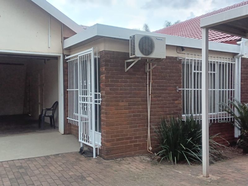 House For Sale in Florauna - Photo 7