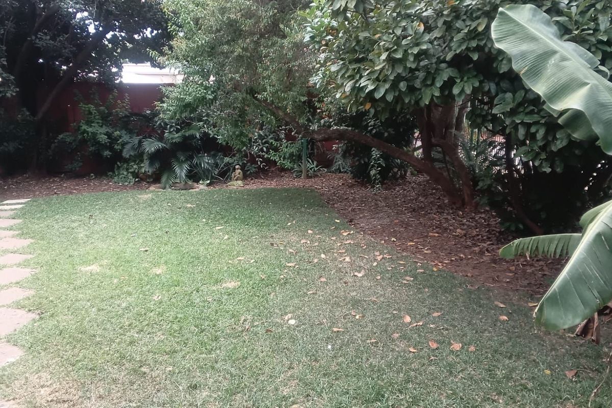 House For Sale in Florauna - Photo 2