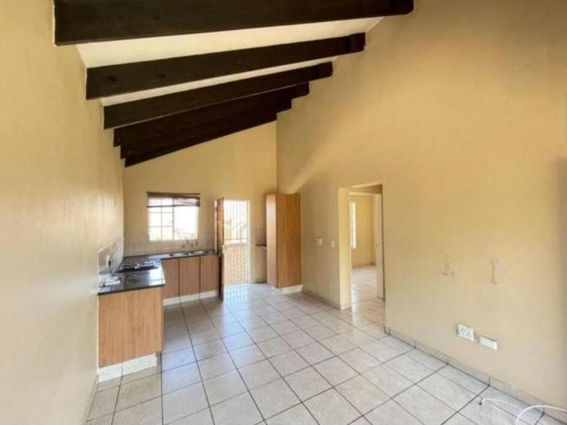 Townhouse To Rent in Kosmosdal - Photo 7