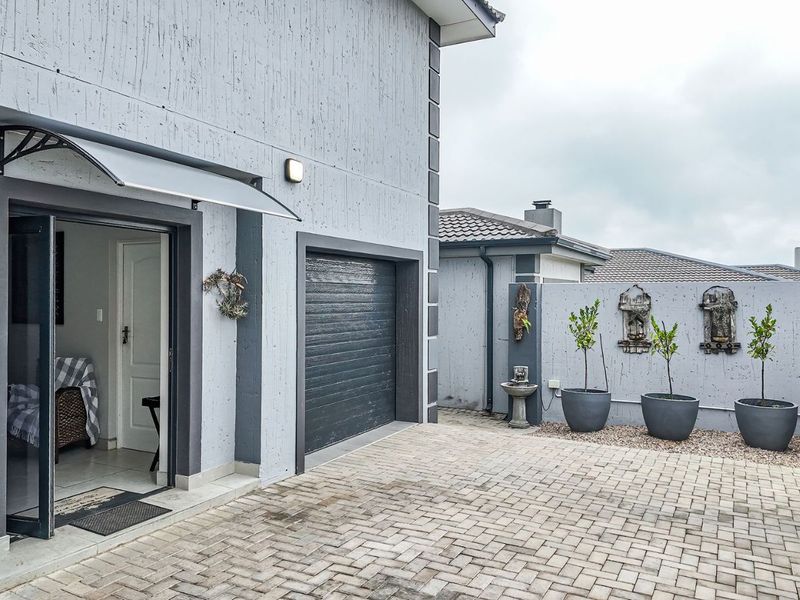 Townhouse For Sale in Dana Bay - Photo 2