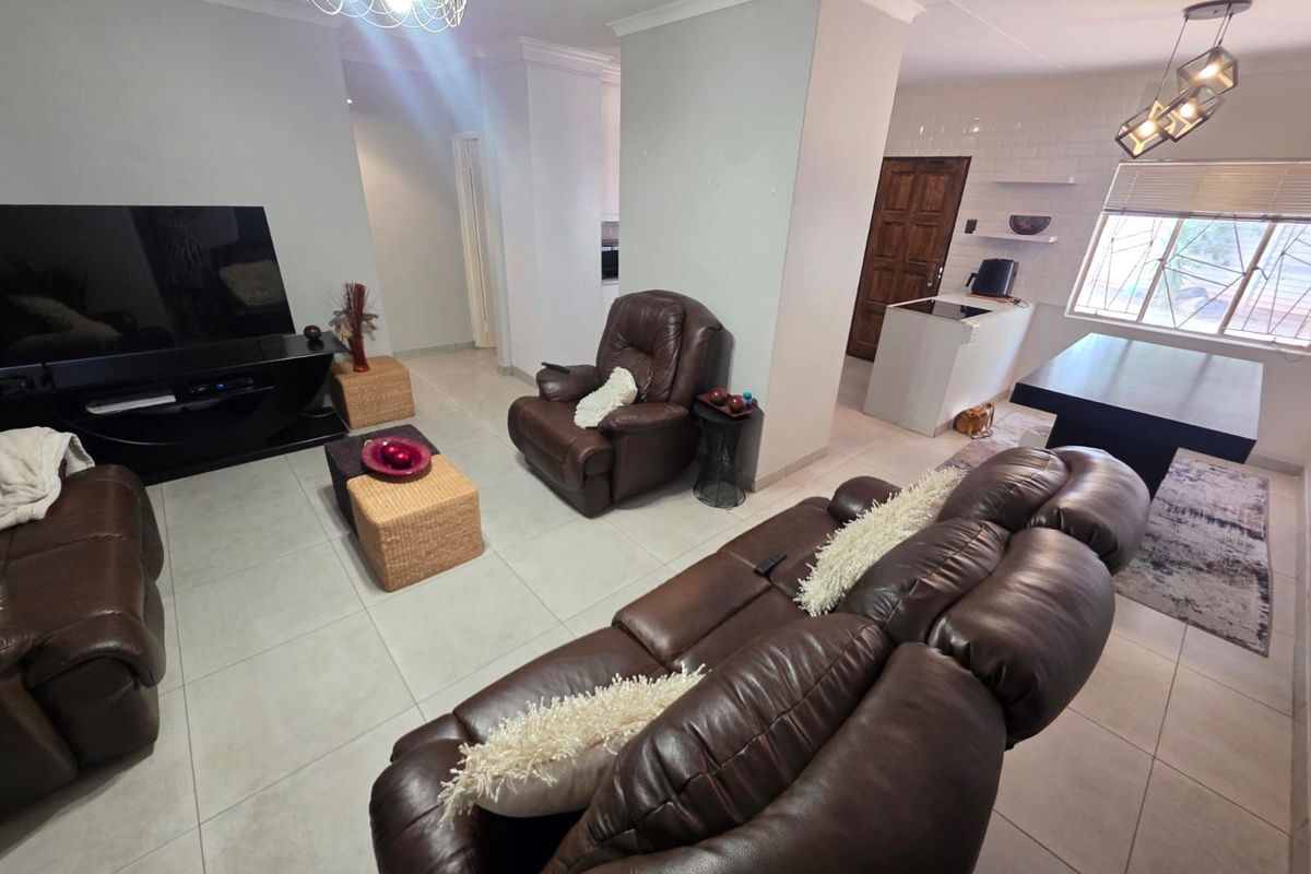 Townhouse For Sale in New Park - Photo 5