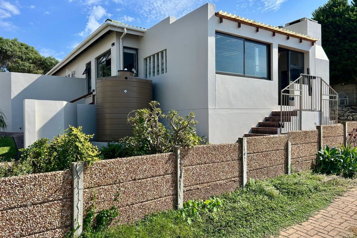 House For Sale in Stilbaai Wes - Photo 3