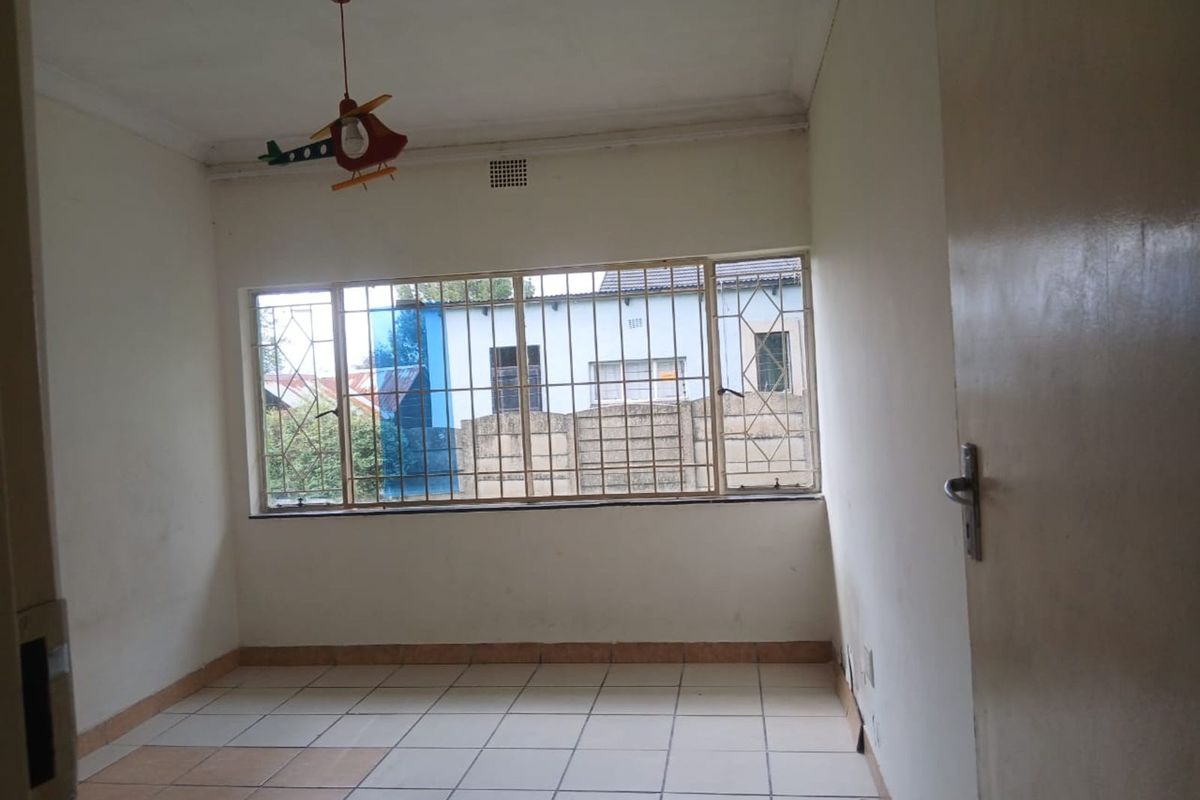 House To Rent in Edleen - Photo 4