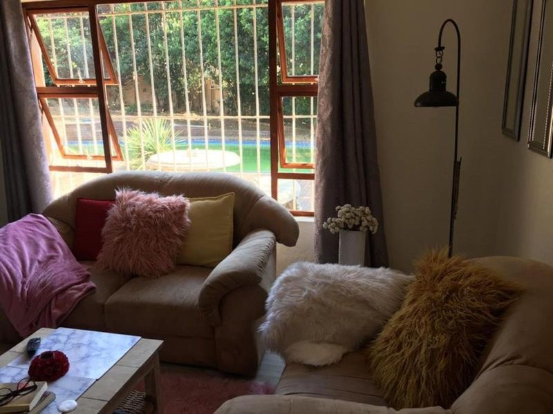 House To Rent in Paulshof - Photo 5