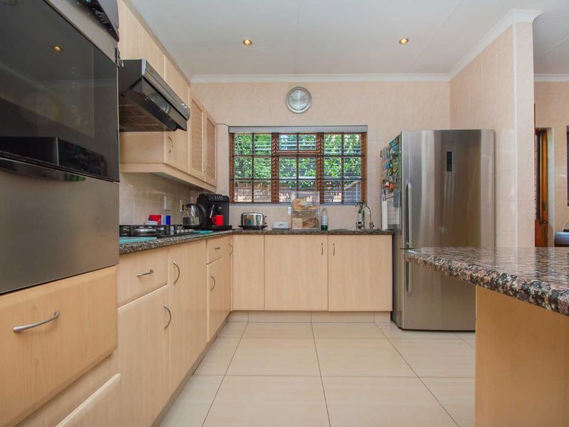 House For Sale in Randpark Ridge - Photo 10