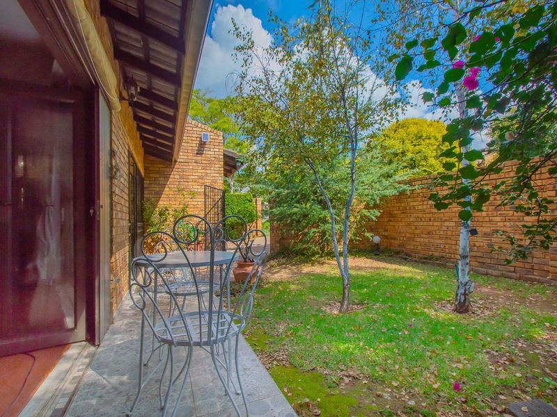 House For Sale in Randpark Ridge - Photo 4