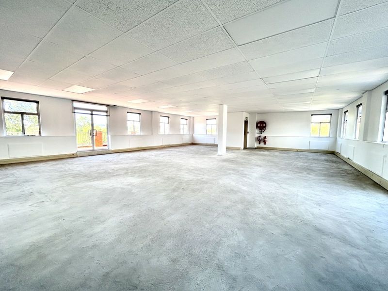 Office To Rent in Menlyn - Photo 2