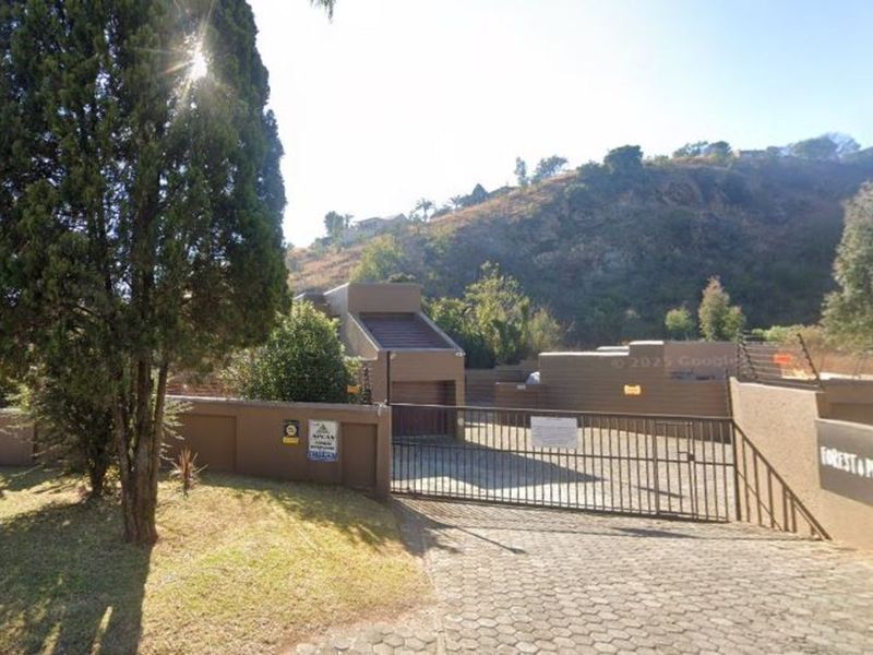 Townhouse For Sale in Roodekrans - Photo 2