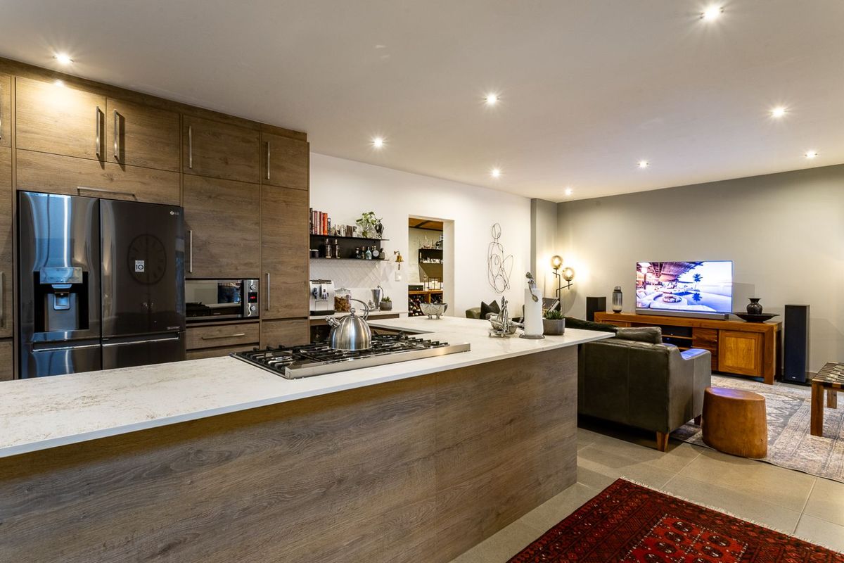 Townhouse For Sale in The Hills Game Reserve Estate - Photo 3