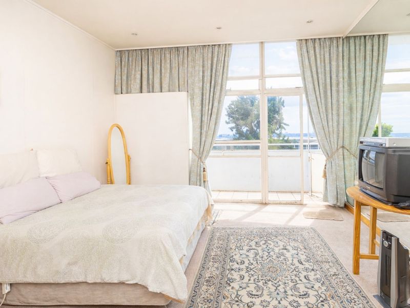 House For Sale in Killarney - Photo 10