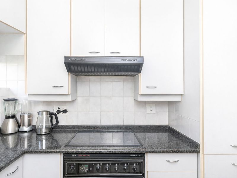 House For Sale in Killarney - Photo 6