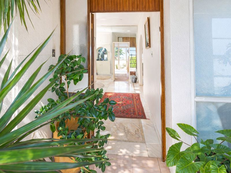 House For Sale in Killarney - Photo 2