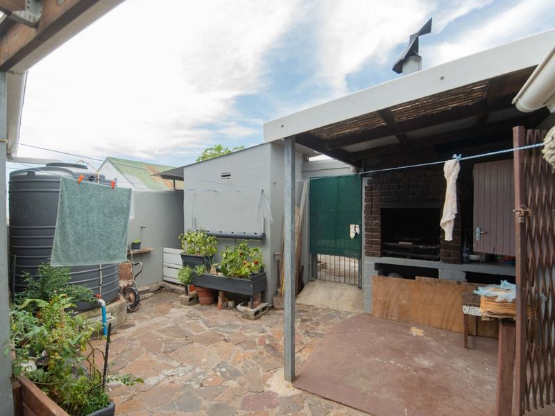 House For Sale in North End - Photo 9