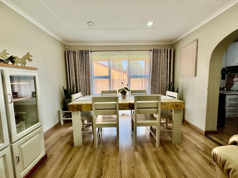 House For Sale in Secunda Central - Photo 7