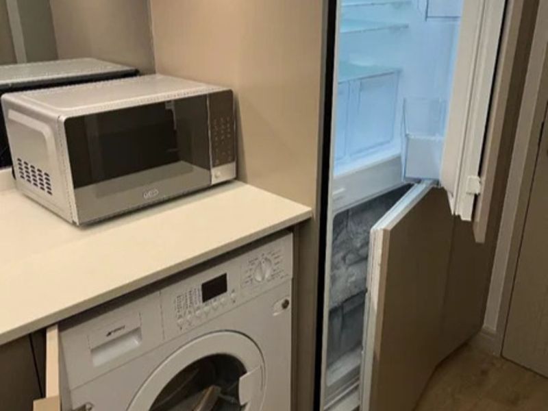 Apartment To Rent in Rosebank - Photo 4