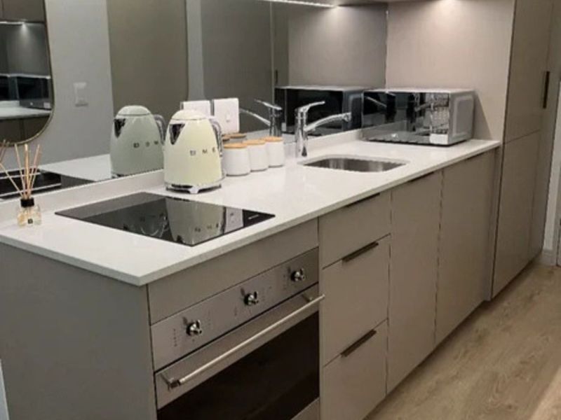 Apartment To Rent in Rosebank - Photo 3