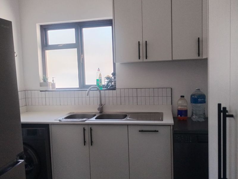 House To Rent in High Riding Country Estate - Photo 9